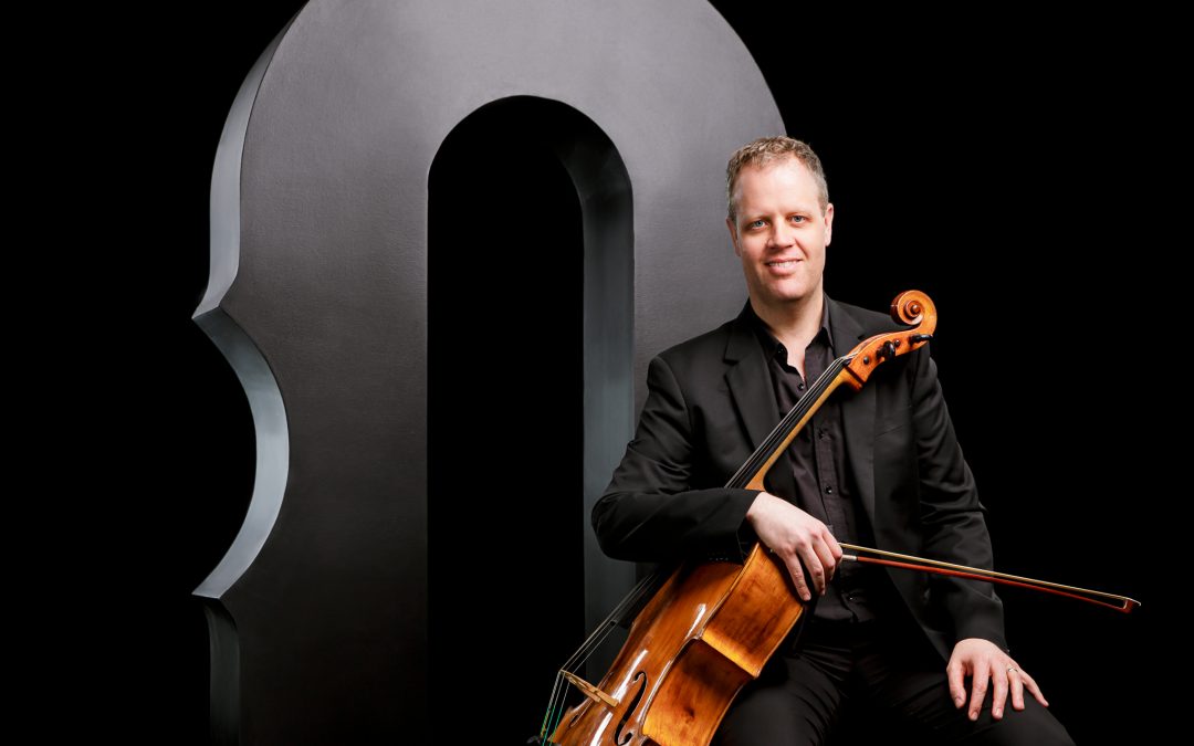 Blair Lofgren, violoncelle
