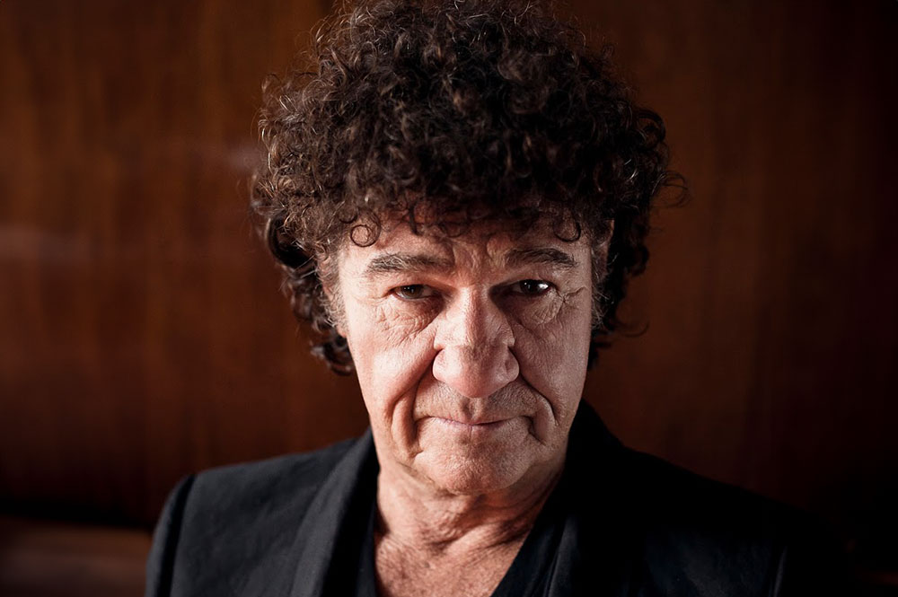 Robert Charlebois, auteur-compositeur-interprète