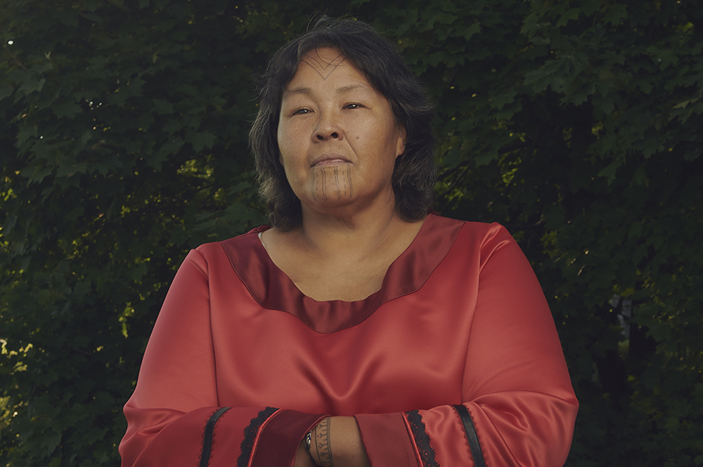 Nina Segalowitz, chanteuse de gorge inuit et dine